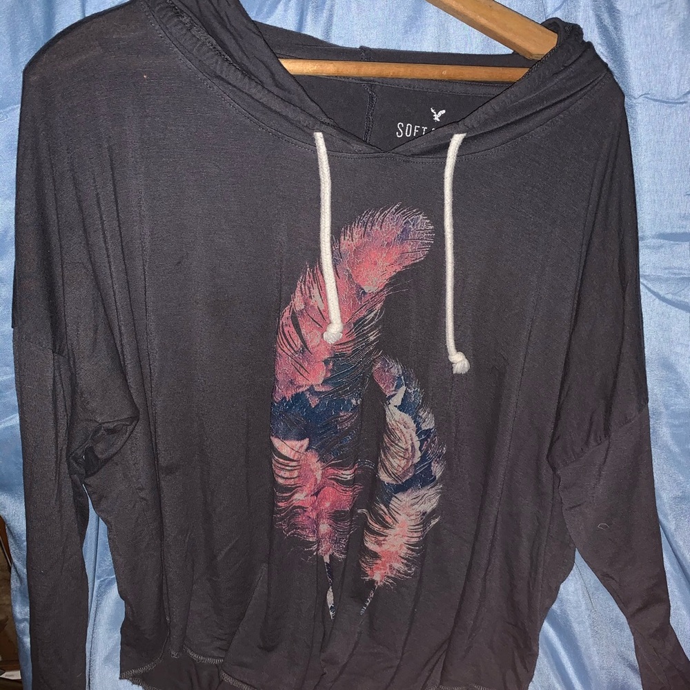 Soft American eagle crop fit tee